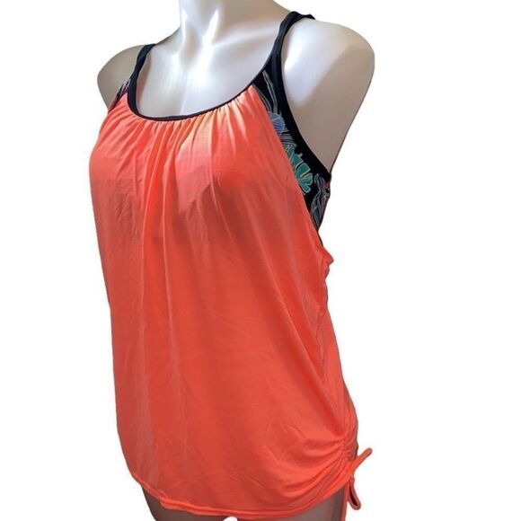 🏖🔥 Zeroxposur swim tank/sport bra New sz medium - Picture 1 of 6